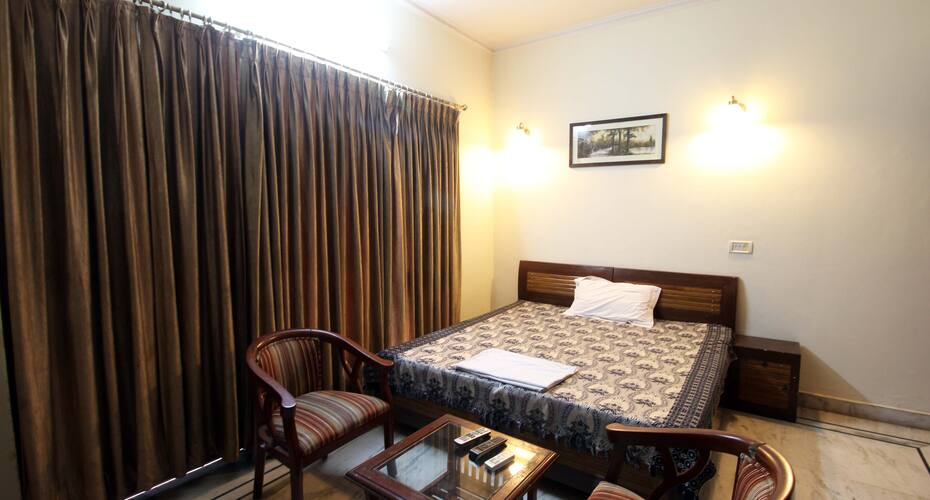 TG Stays Lajpat Nagar, New Delhi 5